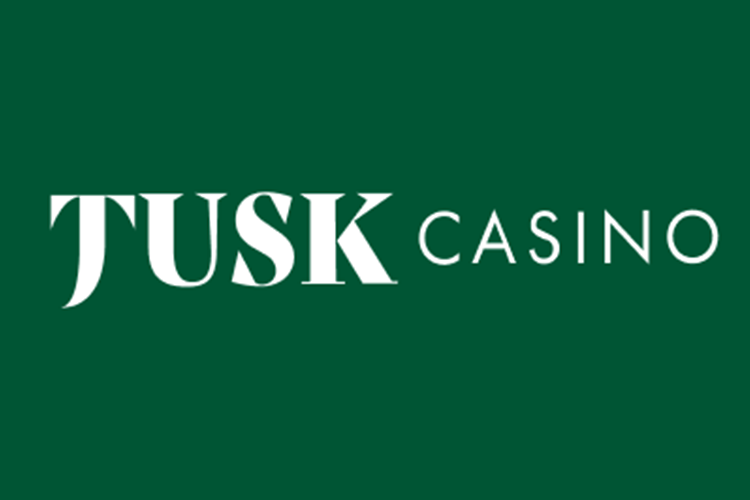 tusk casino ロゴ